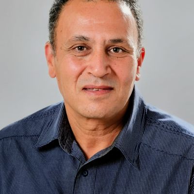 نعمان ابو حماد